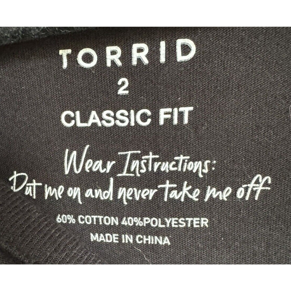 SOLD - Torrid Tee Sz 2 2X 18 20 Love Skull Black Slash Long Sleeve Black Pink - Picture 9 of 9